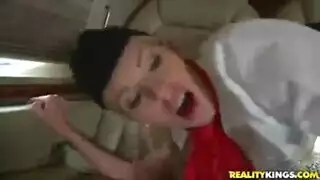 النص الأصلي: الراكب يتحرش بالمضيفة لينيكها