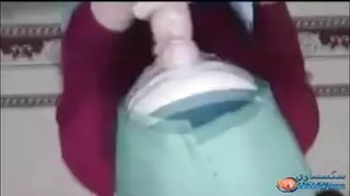 محجبة في حالة شبق تطلب ممارسة جنس فموي عنيف