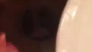 مثلي الجنس الأسود ذكر قبل نائب الرئيس منظف
