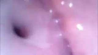 هز تلك المؤخرة الخليجية في وضعية الكلب