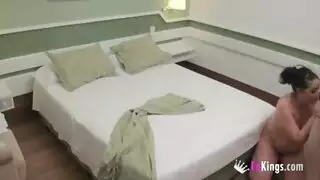 شاب مال منظف
