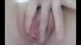 ست مربربة تمارس العادة السرية