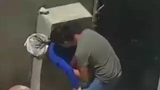 نيك قوي عند باب العمارة