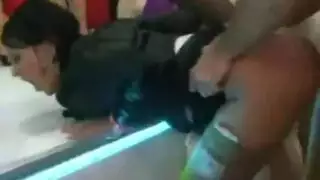 رئيس متجر سكران في