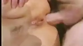 مشهد جنس ياباني عدواني جامح