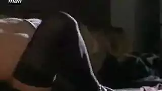 علامات الحب العض