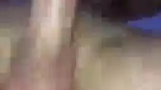 التبول الملبس بريطاني فتاة العضلات