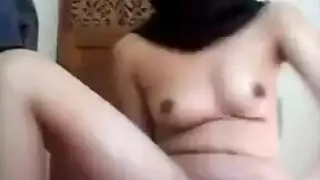نيك حجاب مثلي: مص وركوب وعناق في غرفة النوم
