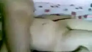 لقاء محظور: شاب يضخ بقوة في أخته المُغواة