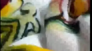أمي بوف حزم على مثليه باهت