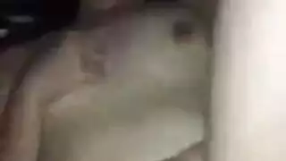 مثير الآسيوية الهواة ركوب ابنها شفويا