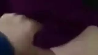 عوزة تتناك من طيزها المنيوكة