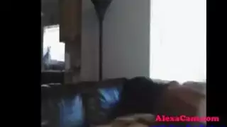 مراهقة نحيفة تأخذ شرجًا خشنًا من قضيب صلب كبير