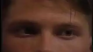 فتاة أفغانية ممتلئة الجسم تستقبل كل شيء