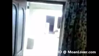 فتاة مثيرة تتعرض لضربات قاسية في فيديو إباحي