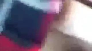 طالبة يائسة تُملأ بالعاطفة والسائل المنوي