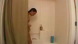 مثلية ثلاثية تركب ديلدو حصان