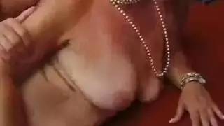 ينيكها بقوه حتى تعجز عن المشي