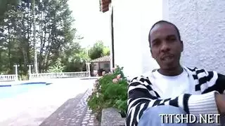طويلطويل