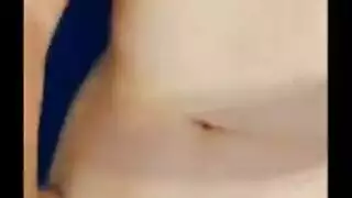 اختناق على قضيب أسود عملاق بورن فموي شقراء