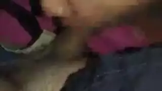 فاتنة كبار السن تمتص لها زوجة زوجها