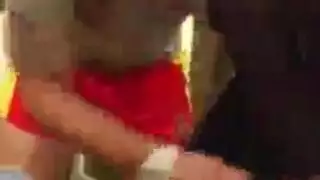 حفلة مص القضيب: الوجه مغطى بالمني والبصق