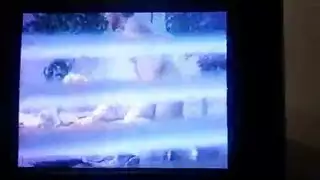 ملكة شرجية شقراء تتعرض لإيلاج مزدوج من شابين