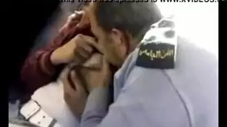 شرطي ينيك سارقه في المكتب