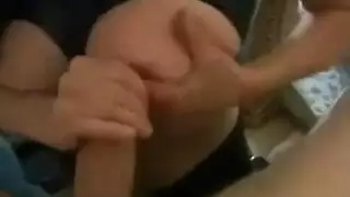 صديقة فقيرة قذرة تأخذ ضربات جنسية قوية