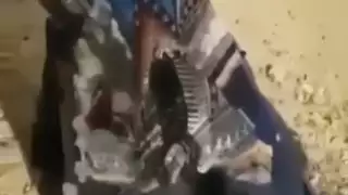 إباحية متطرفة: خائنة محجبة مغطاة بالبول