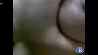 أصغرطفله تمص القضيب الكبير