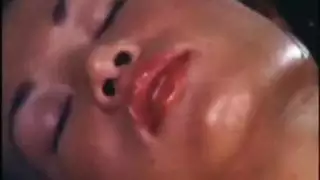 قضيب أسود كبير يضرب مهبل راغب في فيلم إباحي