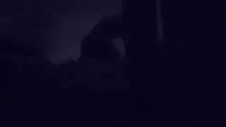 الجميلة الشرقية تتحمل ضربات من قضيب وحشي