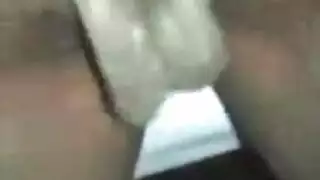 نيمفو تظهر كسها العاري ولا شيء سوى الجوارب