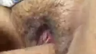 ممرضة مثيرة في الزي تأخذ قضيبًا ضخمًا في العمق