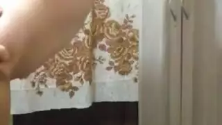 فتاة عربية جميلة تحصل على جنس إباحي قاسي وقذف داخلي