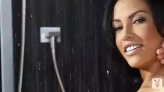 سباستيان المراهق: مشاهد صريحة للاستمناء وعري ذكوري