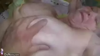 رعشه بظر يستمني عن قرب