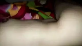 نيك شرجي بالقوه غصب عنها وبكاء وصراخ قوي لأول مرة عربي حقيقي مصري