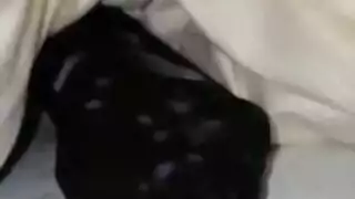 ينام عاري تهبج عليه اخته