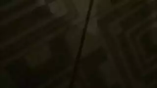 فتاة صينية تخلع ملابسها الداخلية الأرجوانية لجلسة تصوير فيديو إباحي مثير