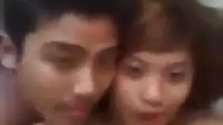 زوجان موجهان نحو الهدف يضاجعان بعضهما بلا توقف