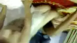 مع امه يمه شبيك دخله بعد وصورني