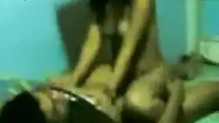 ضيف مغسلة السيارات يحصل على مفاجأة صابونية إباحية