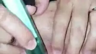 قذف في الحلق: إنزال المني في حلقها المتقلص
