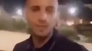 فتاة مسلمة تبتلع السائل المنوي في مشهد إباحي صريح