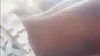 سمراء شاحبة بشعر أحمر تأخذ القضيب طوال اليوم