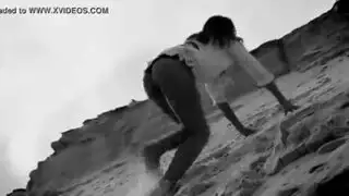 مؤخرة وكس مثاليان يُدمران في ثنائي إباحي