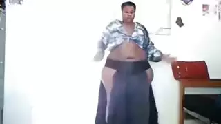 نكاح عربي حصري: قذف على ثدييها
