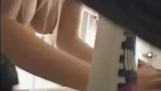 تيلور الساخنة تُمارس عليها الجنس بقوة في فيلم إباحي صريح